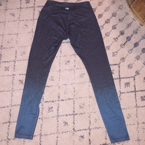 CALIA - Picture 2 of 2